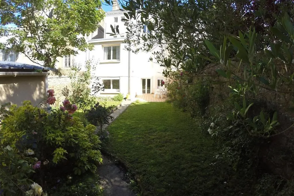 Apartment Ideal-A 1 Mn Plage/Sillon -Jardin Prive- 1/6 Pers Saint-Malo